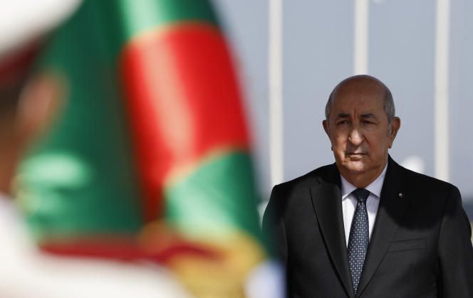 Algérie : réintroduction d’un ancien couplet adressé à la France dans son Hymne national